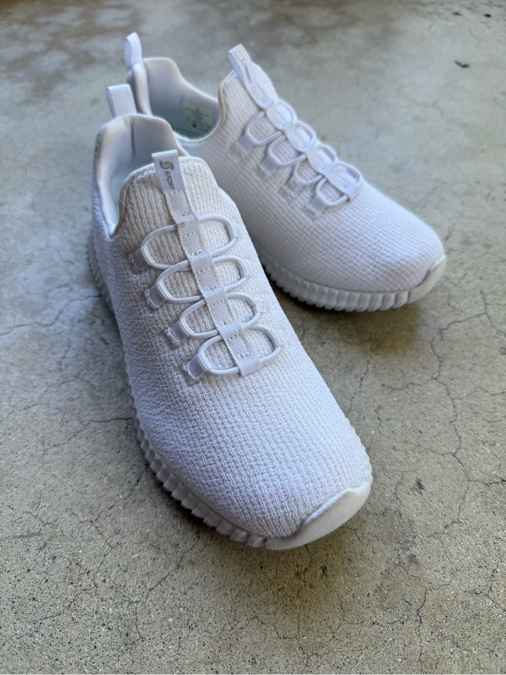 Skechers Womens S Sport F190-2 White Running Shoes Sneakers Size 6 like new